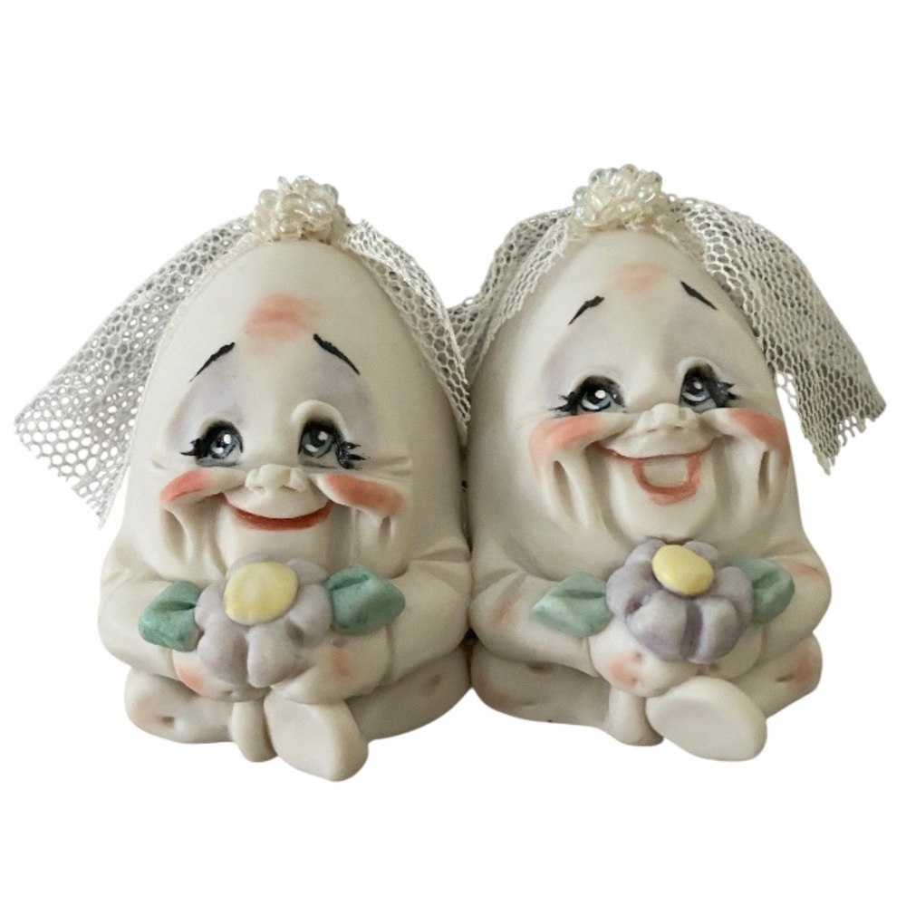 Vintage 2002’ Ceramic Groom and Bride Eggs